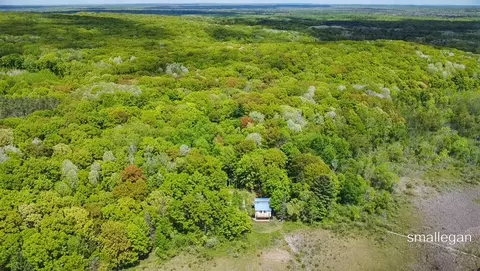 6420 6 Mile, Hesperia, MI 49421