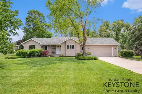 5896 Rollaway, Comstock Park, MI 49321