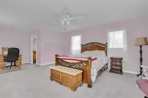 Bedroom - 4273 Indian, Jackson, MI 49201 photo 4 of 6