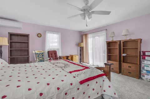 Bedroom - 4273 Indian, Jackson, MI 49201 photo 3 of 6
