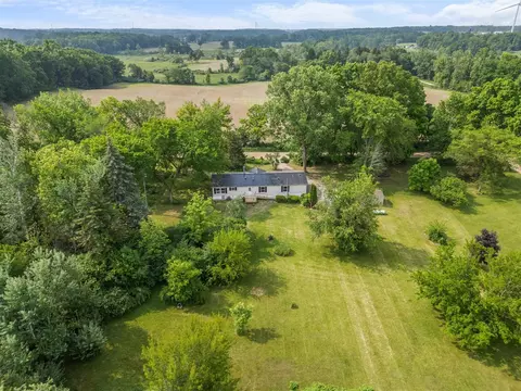 8260 Moreland, Jerome, MI 49249 photo 31