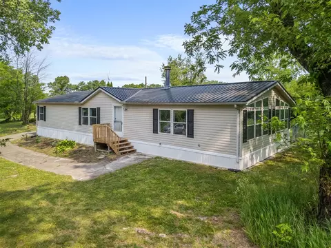 8260 Moreland, Jerome, MI 49249