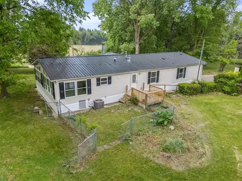 8260 Moreland, Jerome, MI 49249 photo 3