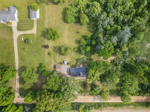 8260 Moreland, Jerome, MI 49249 photo 32
