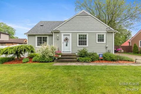 3674 Barker, Hudsonville, MI 49426