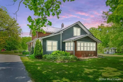 2005 Nashville, Hastings, MI 49058