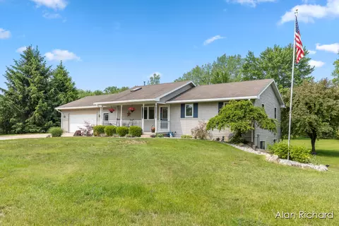 1170 16 Mile, Kent City, MI 49330