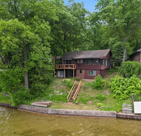 1931 Charlotte Lndg, Springport, MI 49284