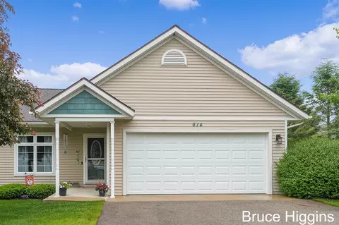 614 Oriole #7, Middleville, MI 49333