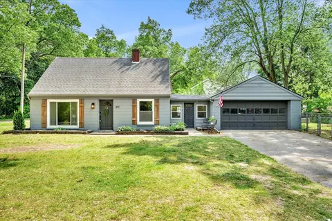 1928 Rosedale, Kalamazoo, MI 49004