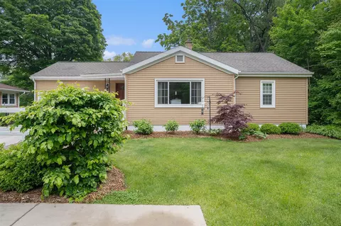 5877 Dowling, Montague, MI 49437