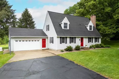 2961 E B, Plainwell, MI 49080