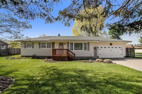 1802 S Donna, Stevensville, MI 49127