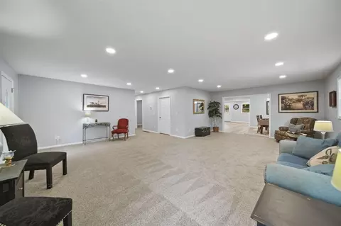 Living - 6300 Brooklyn, Jackson, MI 49201 photo 2 of 3