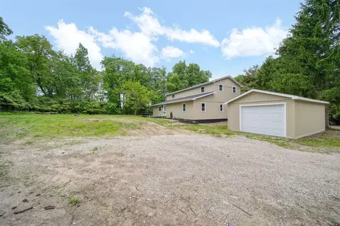 Exterior - 6300 Brooklyn, Jackson, MI 49201 photo 4 of 10