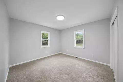 Bedroom - 6300 Brooklyn, Jackson, MI 49201 photo 2 of 10
