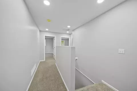 Entry Way - 6300 Brooklyn, Jackson, MI 49201 photo 6 of 7