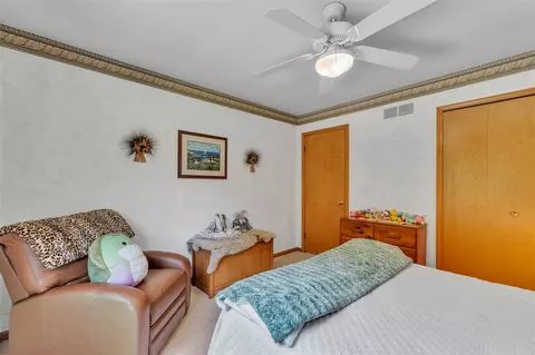 Bedroom - 6676 Ralaric, Dexter, MI 48130 photo 4 of 8