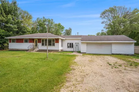 61473 M 40, Paw Paw, MI 49079