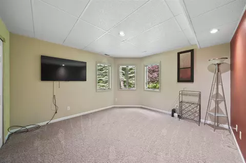 5555 Firethorne Dr, Jackson, MI 49201 photo 20