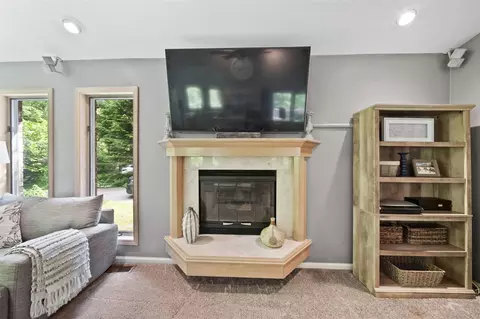 5555 Firethorne Dr, Jackson, MI 49201 photo 8