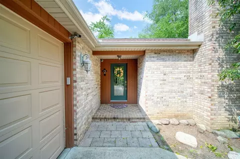 5555 Firethorne Dr, Jackson, MI 49201 photo 4