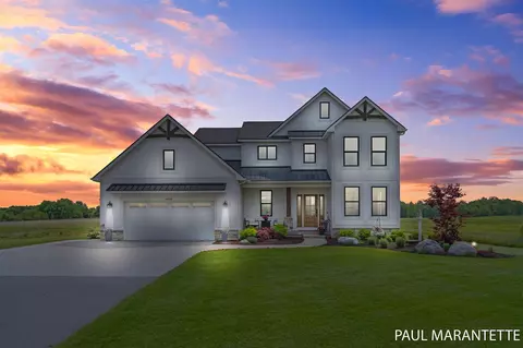 4626 Giles, Ada, MI 49301 photo 2