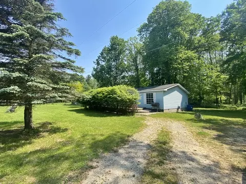 Exterior - 17568 197th, Big Rapids, MI 49307 photo 2 of 4