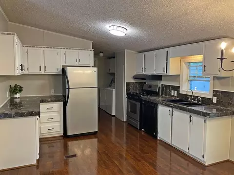Kitchen - 17568 197th, Big Rapids, MI 49307 photo 1 of 1