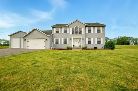 5534 W Clarksville, Lake Odessa, MI 48849