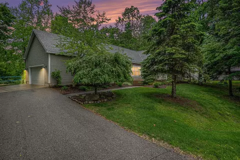 2985 Sequoia, Weidman, MI 48893