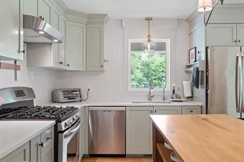 Kitchen - 7738 S 3rd, Mattawan, MI 49071 photo 4 of 5
