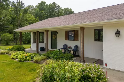 Exterior - 7738 S 3rd, Mattawan, MI 49071 photo 7 of 10