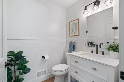 Bath - 7738 S 3rd, Mattawan, MI 49071 photo 1 of 4