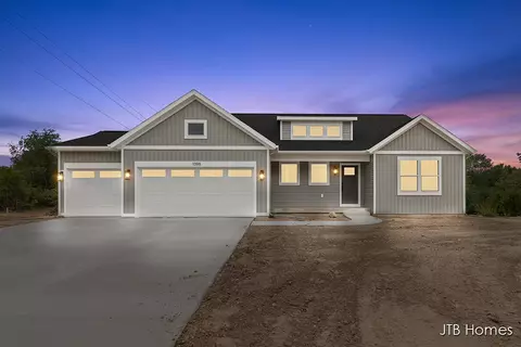 1098 N Washington, Lowell, MI 49331