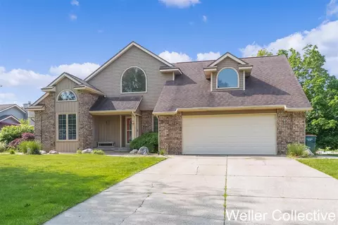 Exterior - 1540 Springbrook, Jenison, MI 49428 photo 4 of 6