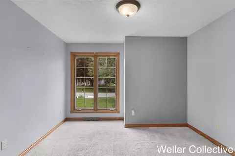 Bedroom - 1540 Springbrook, Jenison, MI 49428 photo 2 of 6