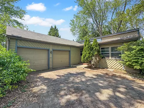 5831 Belding, Rockford, MI 49341
