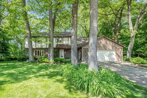 3101 Hayward, Grand Rapids, MI 49546