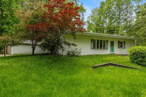 12270 Linden, Sawyer, MI 49125