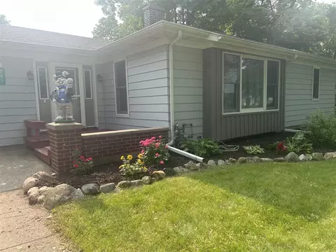 201 Goodell, Colon, MI 49040