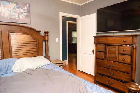 Bedroom - 269 E Oak Grv, Parchment, MI 49004 photo 3 of 3