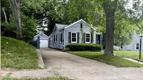 Exterior - 269 E Oak Grv, Parchment, MI 49004 photo 2 of 9