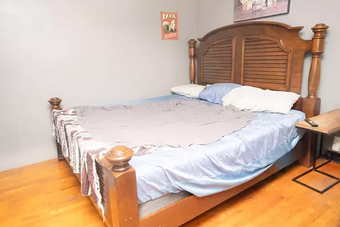 Bedroom - 269 E Oak Grv, Parchment, MI 49004 photo 2 of 3