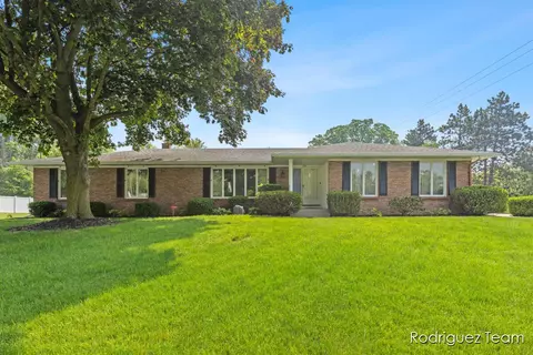 384 Cummings, Grand Rapids, MI 49534