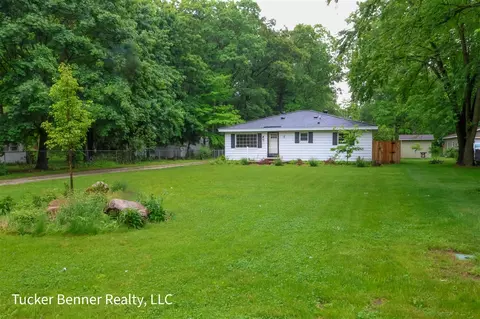 2465 James, Muskegon, MI 49442