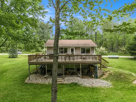 9503 N Lee, Branch, MI 49402