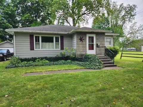 614 Helena, Dowagiac, MI 49047