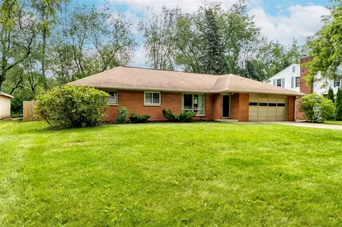 1110 Piccadilly, Kalamazoo, MI 49006