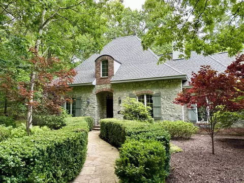 6242 131st, Saugatuck, MI 49453
